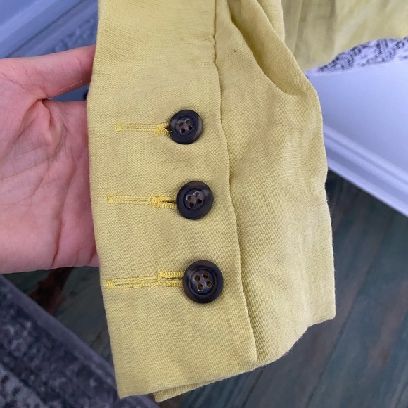 W118 by Walter Baker purchased in NYC yellow blazer with interesting cut size Xs - Picture 5 of 7